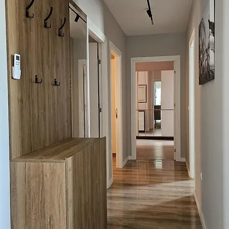 Apartment Airport